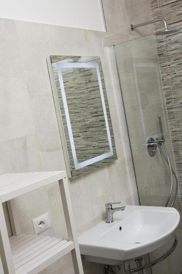 Rosa'S House Rome Airport Apartment Fiumicino Luaran gambar